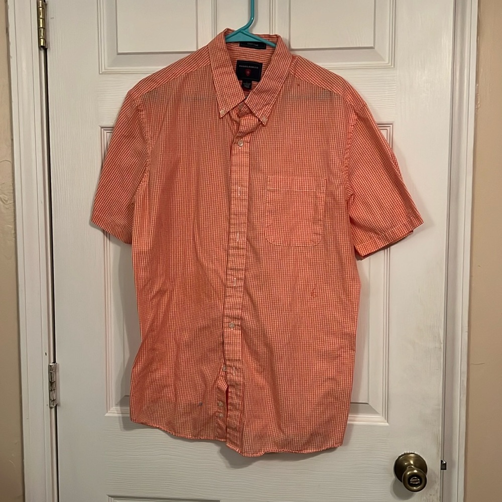 Short sleeve button up